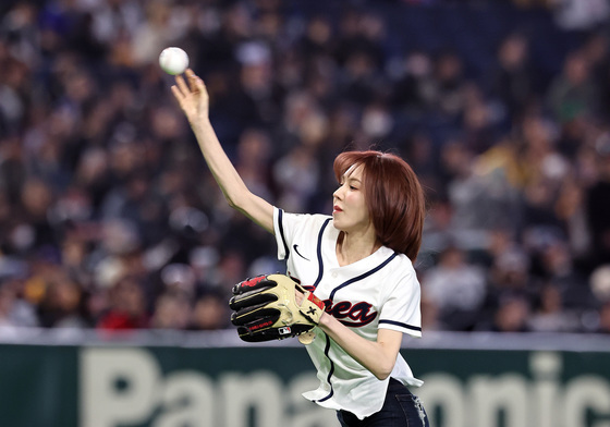 WBC 시구하는 웬디