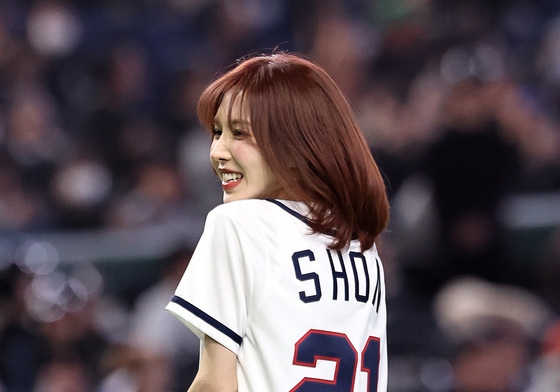 WBC 시구자로 나선 웬디