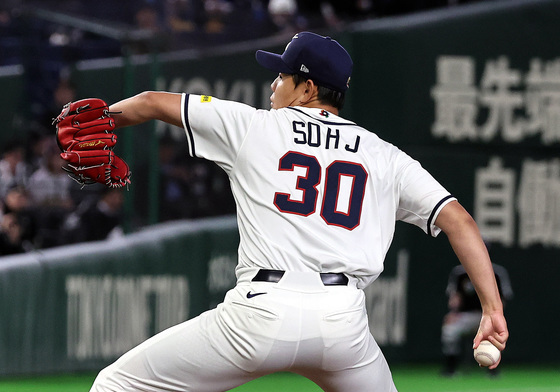 역투하는 소형준