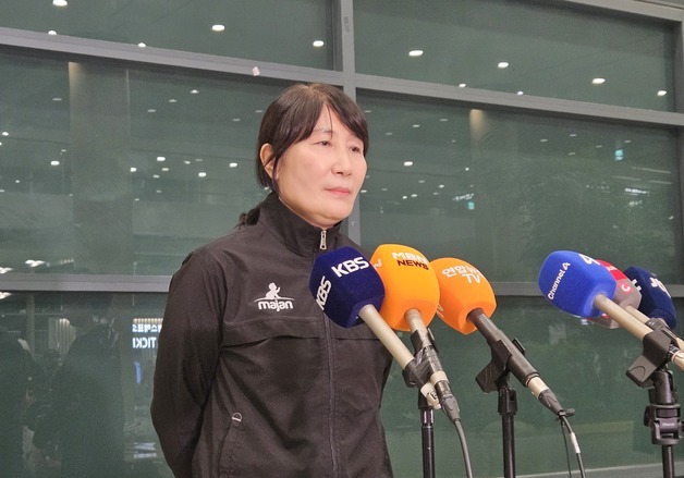큰 폭발음 듣고 "전쟁은 이렇구나"…이도희 이란 여자배구 감독 귀국