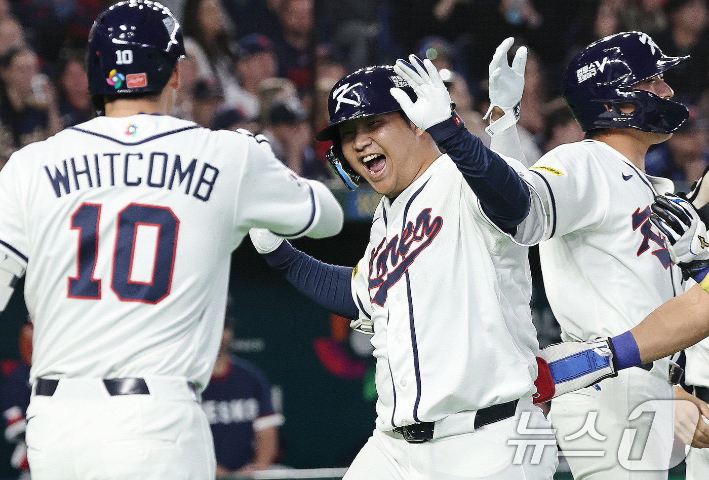 (도쿄=뉴스1) 구윤성 기자 = 5일 오후 일본 도쿄돔에서 열린 2026 월드베이스볼클래식 C조 1차전 대한민국과 체코의 경기. 대한민국의 1회말 공격 1사 만루상황때 문보경이 만 …