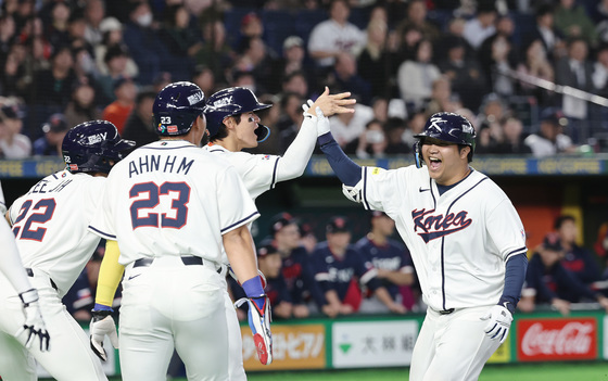 문보경, 만루포