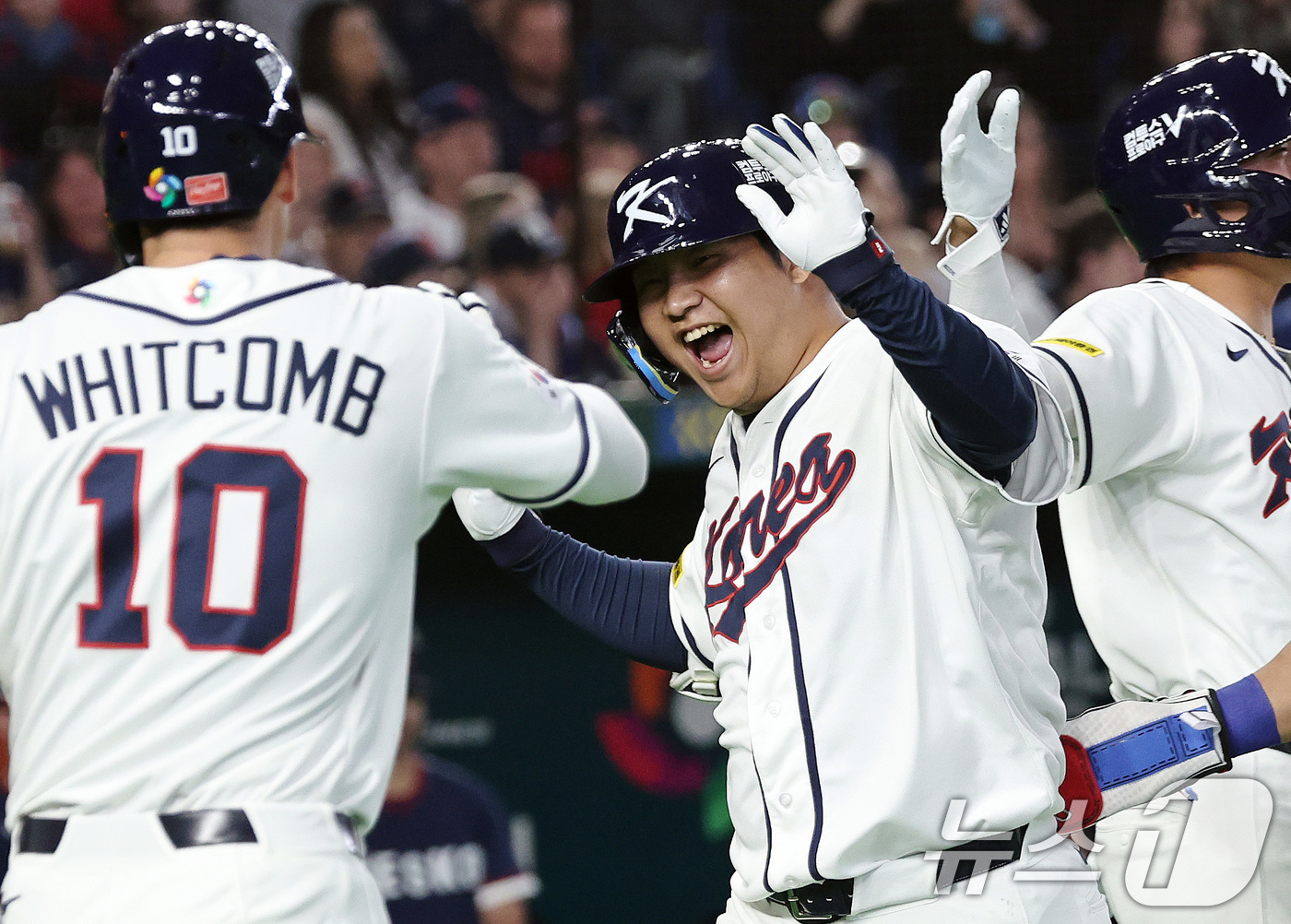 (도쿄=뉴스1) 구윤성 기자 = 5일 오후 일본 도쿄돔에서 열린 2026 월드베이스볼클래식 C조 1차전 대한민국과 체코의 경기. 대한민국의 1회말 공격 1사 만루상황때 문보경이 만 …