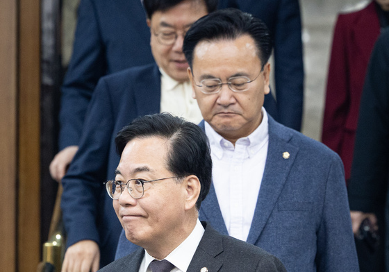 원내대책회의 참석하는 송언석 원내대표