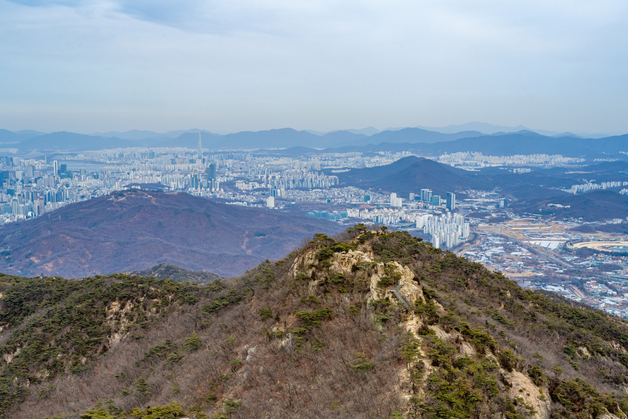 'MZ 명당' 관악산…관악구, 먹거리부터 안전까지 풀코스 대책