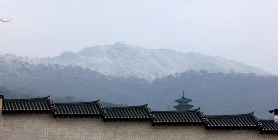 '3월에 눈 내린 서울'