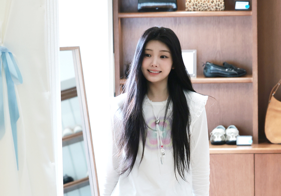 아일릿 원희, 샤이닝 소녀