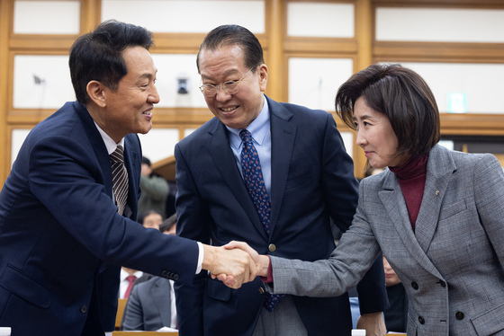 나경원 "오세훈 '안 좋은 시장' 평가, 더는 당 탓 말길…본인 반성 먼저"