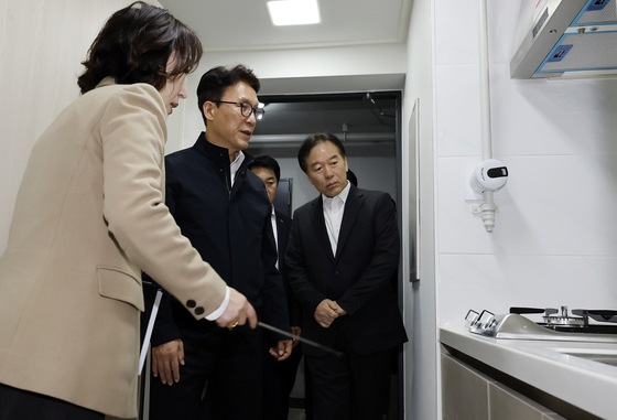 金총리 "청년 주거부담 덜 공공임대 확대 방안 찾겠다"