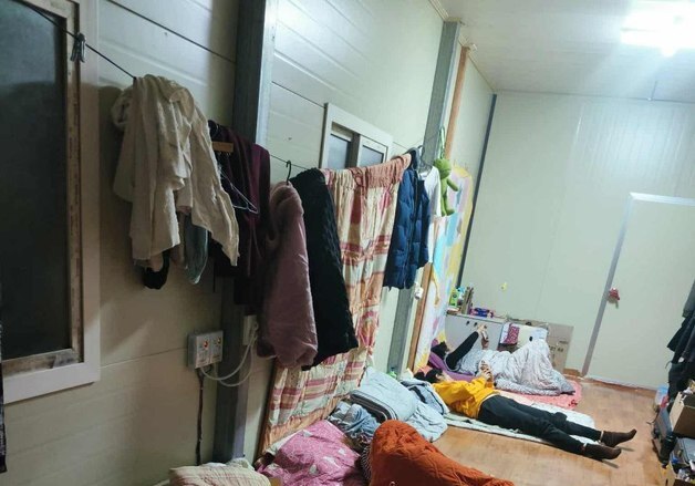 고흥 굴 양식장서 이주노동자 착취…경찰 내사 착수(종합)