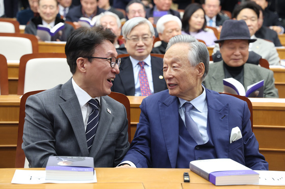 대화하는 김민석·권노갑