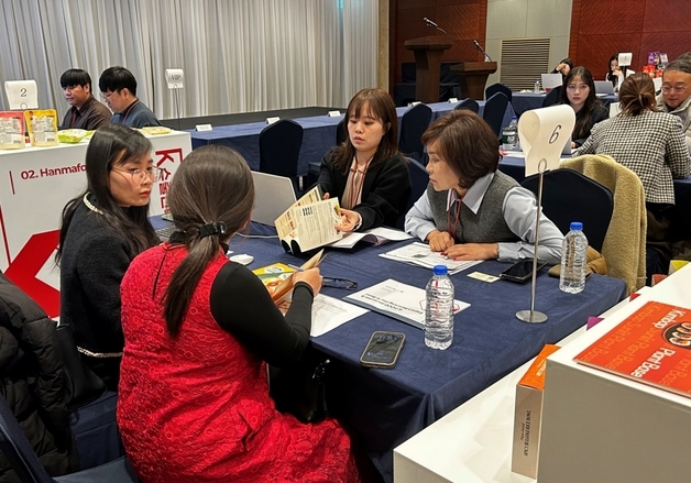 롯데마트, 중소기업 베트남 판로 지원…"K-수출전략품목 수출상담회"