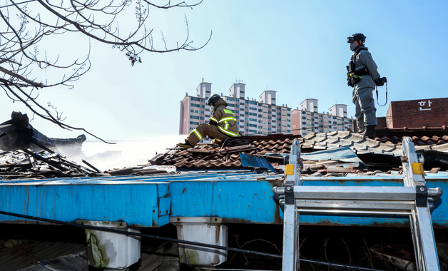 서울 용산구 주택서 화재… 인명 피해는 없어
