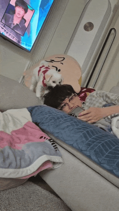 본문 이미지 - 지현 씨 남편과 꼬꼬(김지현 제공) ⓒ 뉴스1