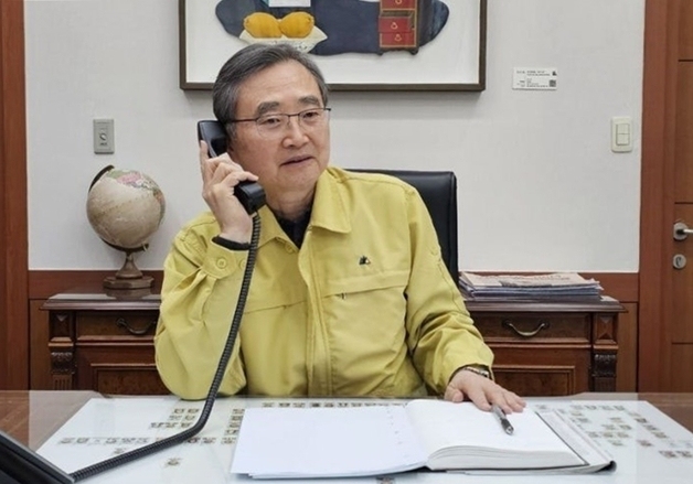 조현, 바레인 외교장관과 통화…"체류 국민 귀국 지원" 요청