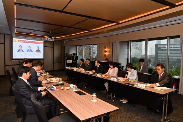 김태흠 지사, 싱가포르서 '천안아산 돔구장' 투자 유치 나서