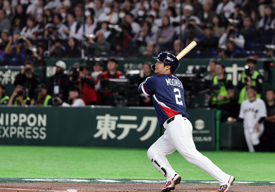 문보경, 첫타석 2타점 적시타