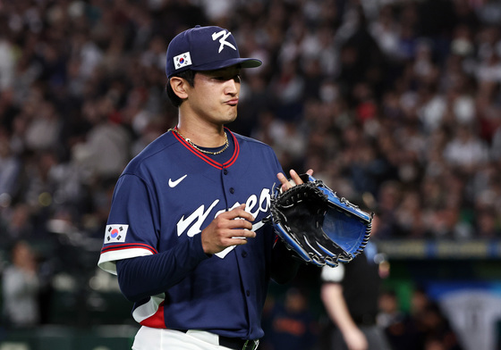 1회 2실점 허용한 고영표
