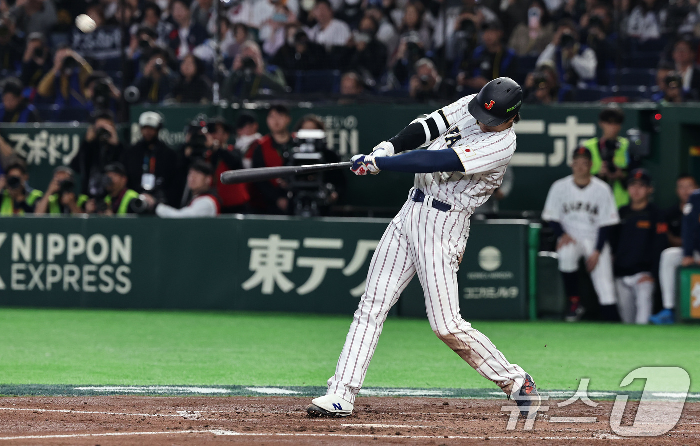 (도쿄=뉴스1) 구윤성 기자 = 7일 오후 일본 도쿄돔에서 열린 2026 월드베이스볼클래식 C조 조별리그 대한민국과 일본의 경기. 3회말 1사 주자 없는 상황, 일본의 오타니 쇼헤 …