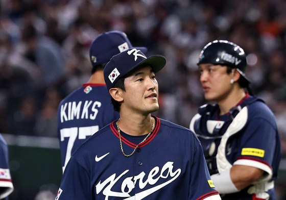 연속홈런에 마운드 내려오는 고영표