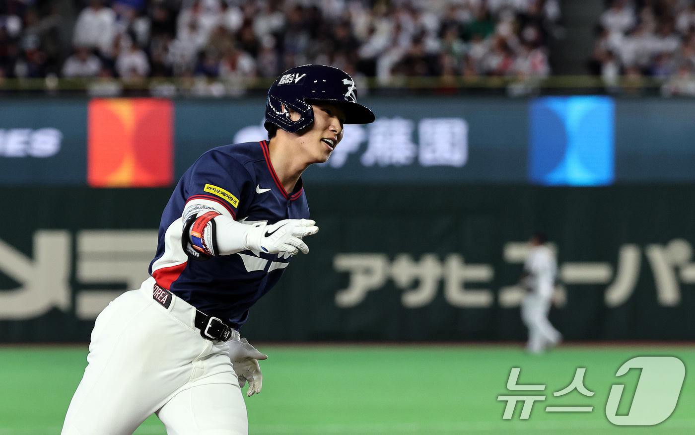 (도쿄=뉴스1) 구윤성 기자 = 7일 오후 일본 도쿄돔에서 열린 2026 월드베이스볼클래식 C조 조별리그 대한민국과 일본의 경기. 대한민국 김혜성이 4회초 1사 1루 상황에서 동점 …