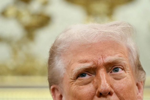 이란 전쟁 출구 찾는 트럼프…'친미 신정국가' 실험 통할까