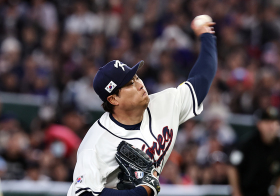 아쉽다 피홈런…16년 만에 태극마크 류현진, 대만전 3이닝 1실점[WBC]