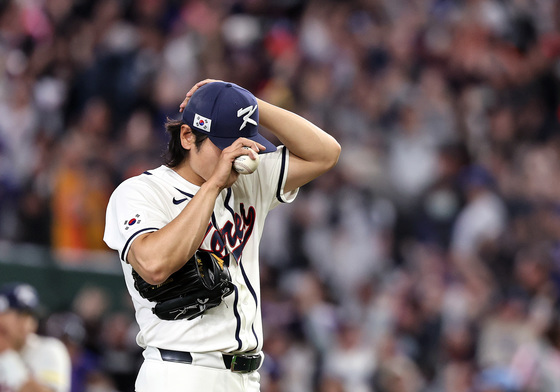 곽빈, 대만 정쭝쩌에 솔로홈런 허용…동점 후 다시 1-2 끌려가[WBC]