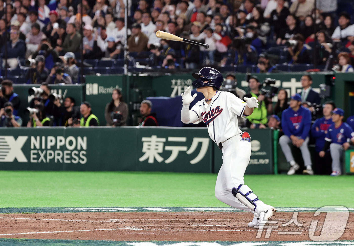 (도쿄=뉴스1) 구윤성 기자 = 8일 일본 도쿄돔에서 열린 2026 월드베이스볼클래식 조별리그 C조 대한민국과 대만의 경기. 대한민국 김도영이 8회말 2사 1루 동점 2루타를 치고 …