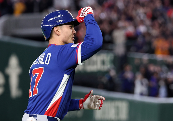 역전 투런포 때린 대만 페어차일드