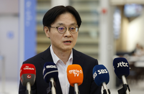 김정관 장관, 대미 통상현안 협의 마치고 귀국