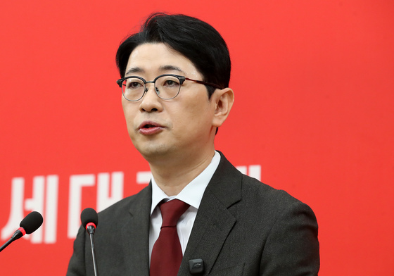 주진우, 전재수 소환 조사에 "부산출마 면죄부 주는 수사 안 돼"