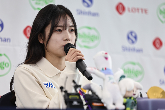 '1호 금메달' 최가온 미디어데이