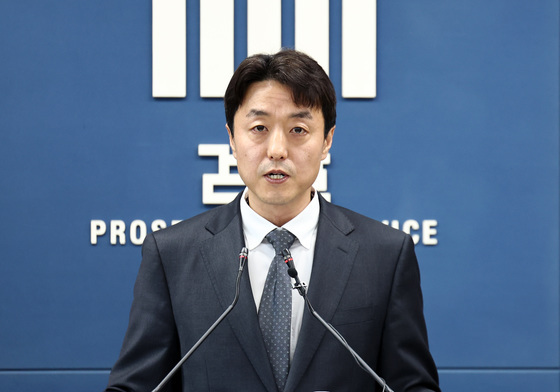 특허기술 100만불에 판 前삼성 직원 등 6명 기소…"패 알고 베팅격"(종합)