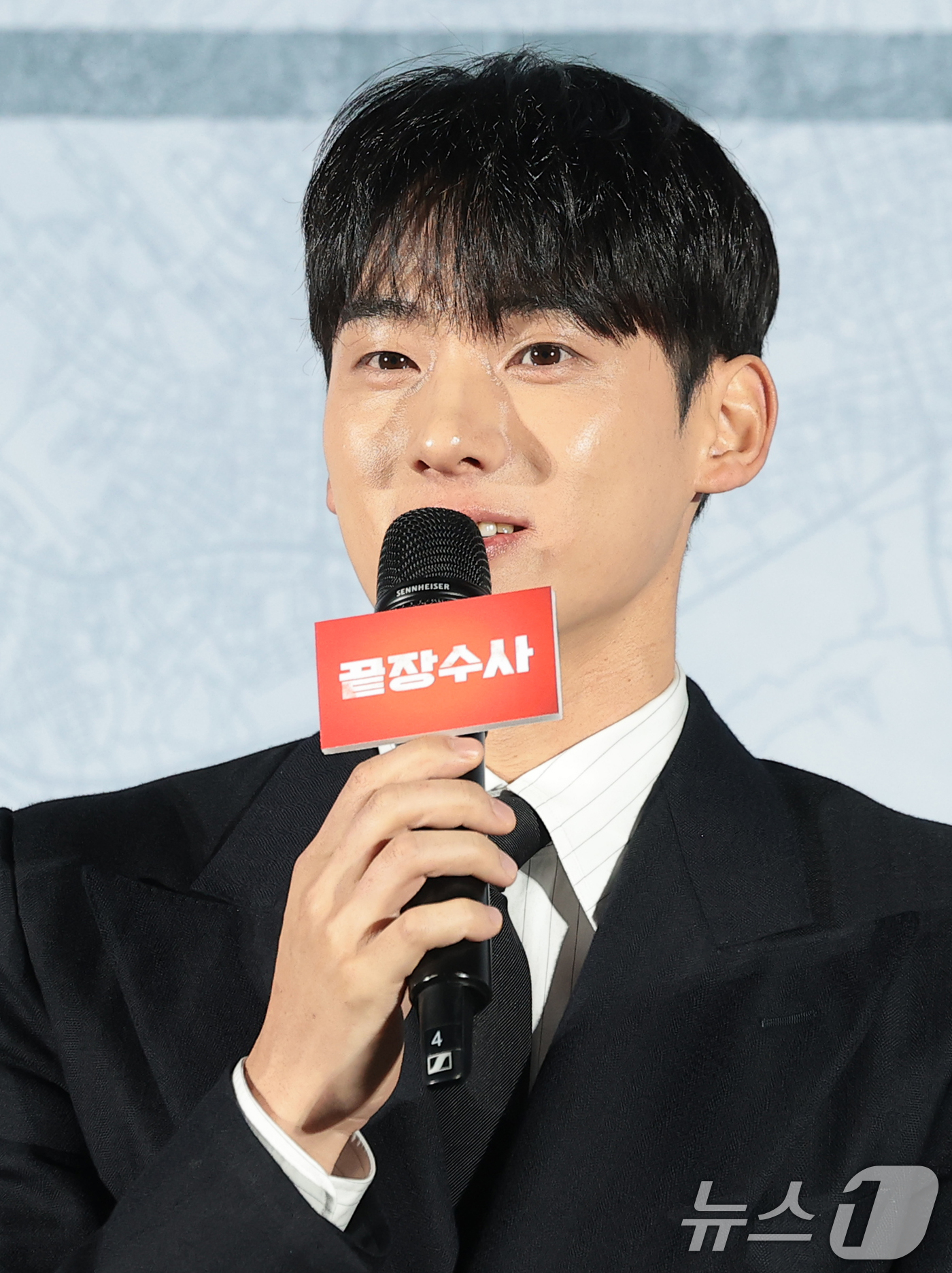 (서울=뉴스1) 권현진 기자 = 배우 정가람이 9일 서울 용산구 CGV 용산아이파크몰에서 열린 영화 ‘끝장수사’(각본/감독: 박철환) 제작보고회에 참석해 인사말을 하고 있다.‘끝장 …