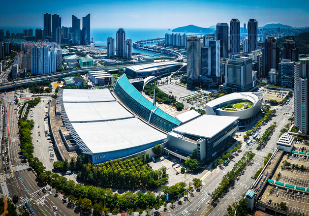 "주택관리도 산업"…벡스코서 공동주택관리산업박람회