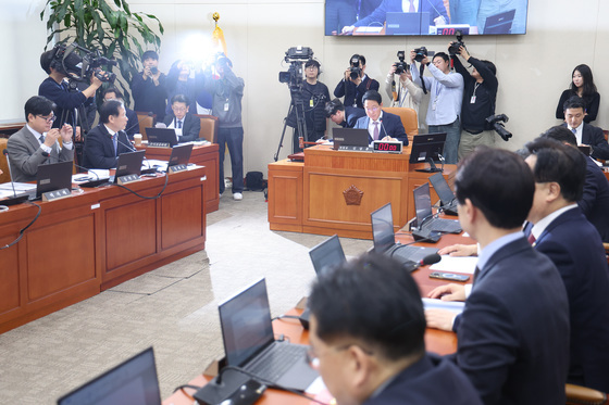 여야 합의로 의결되는 대미투자특별법