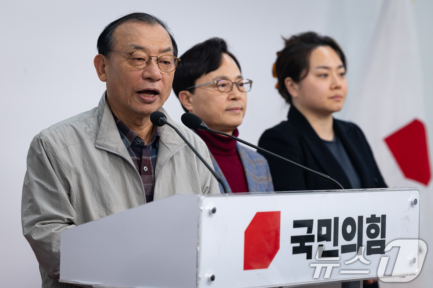 (서울=뉴스1) 유승관 기자 = 이정현 국민의힘 공천관리위원장이 9일 서울 여의도 중앙당사에서 열린 기자간담회에서 모두 발언을 하고 있다. 2026.3.9/뉴스1