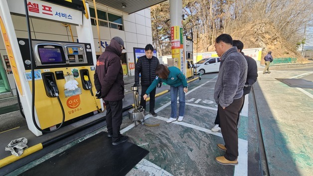 "기름값 잡아라"…박완수 경남지사, 유가 안정 특별지시
