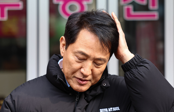 머리 정리하는 오세훈 시장