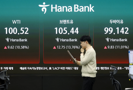 100달러 돌파한 WTI와 브렌트유