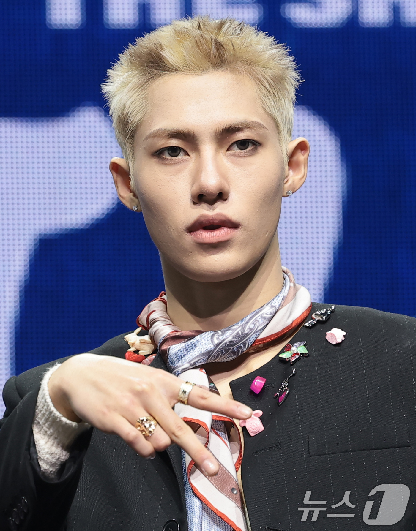 (서울=뉴스1) 권현진 기자 = 그룹 누에라(NouerA) 유섭이 9일 서울 광진구 예스24라이브홀에서 가진 세 번째 미니 앨범  'POP IT LIKE(팝 잇 라이크)‘ 발매 쇼 …