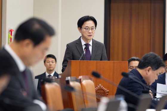 업무보고하는 김정관 산업부 장관