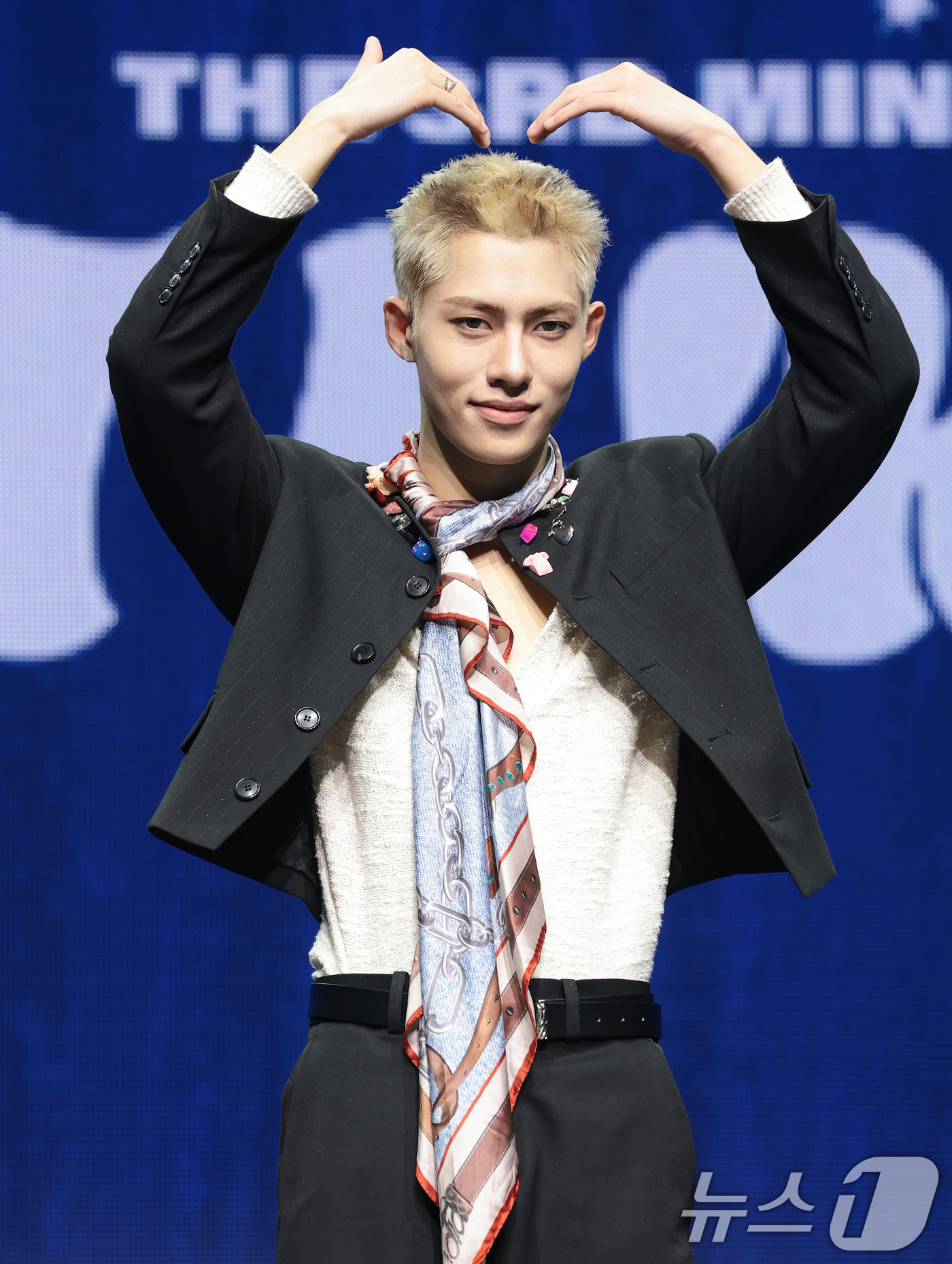 (서울=뉴스1) 권현진 기자 = 그룹 누에라(NouerA) 유섭이 9일 서울 광진구 예스24라이브홀에서 가진 세 번째 미니 앨범  'POP IT LIKE(팝 잇 라이크)‘ 발매 쇼 …