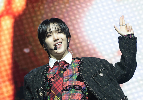 누에라 기현, 자신감 넘치는 데뷔 무대