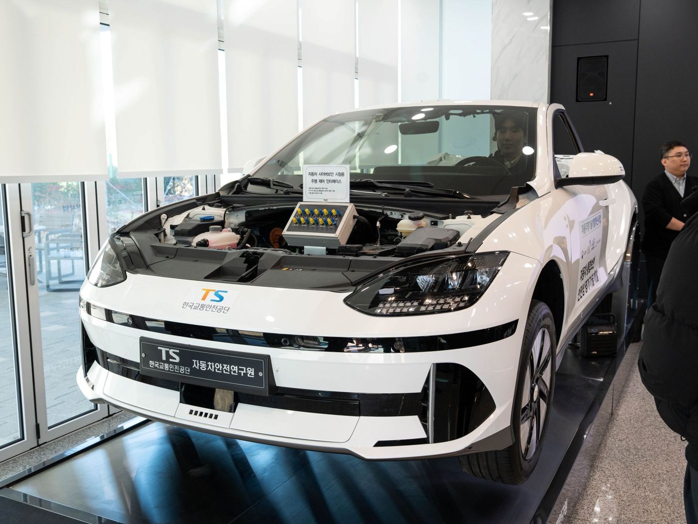 본문 이미지 - 한국교통안전공단 차량 사이버보안 시험용 차량 모습.(한국교통안전공단 제공)뉴스1ⓒ news1