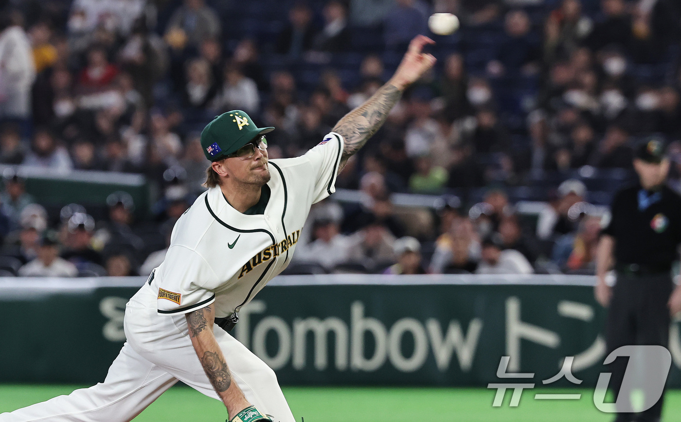 (도쿄=뉴스1) 구윤성 기자 = 9일 일본 도쿄돔에서 열린 2026 월드베이스볼클래식 조별리그 C조 대한민국과 호주의 경기. 호주 선발 투수 라클란 웰스가 공을 던지고 있다. 20 …