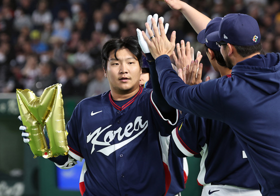 문보경, '연봉 1035억원' 오타니 제치고 타점 1위…'슈퍼문' 떴다[WBC]