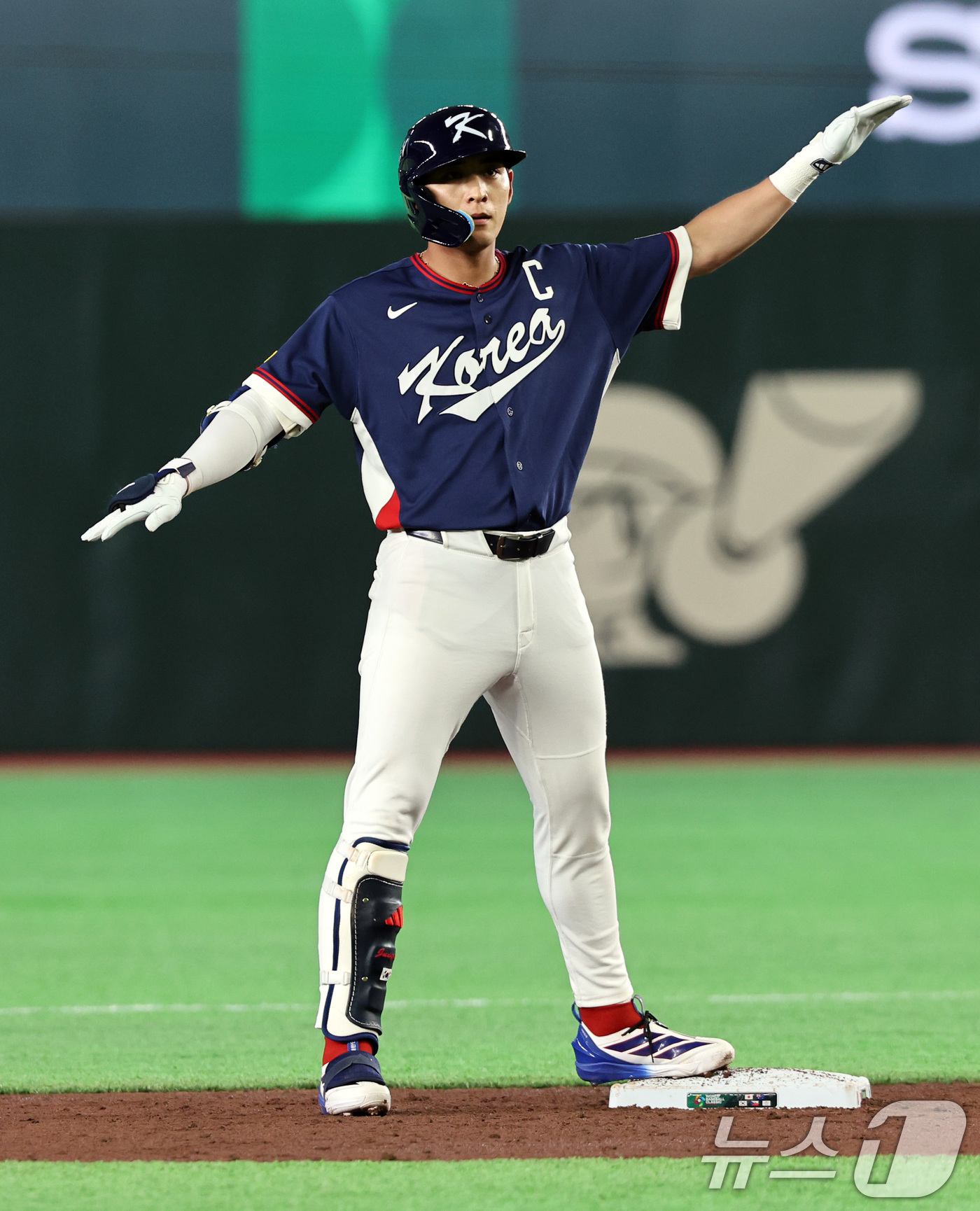 (도쿄=뉴스1) 구윤성 기자 = 9일 일본 도쿄돔에서 열린 2026 월드베이스볼클래식 조별리그 C조 대한민국과 호주의 경기. 3회초 대한민국 공격 무사 2루때 이정후가 1타점 적시 …