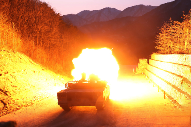 불뿜는 K1E1 전차